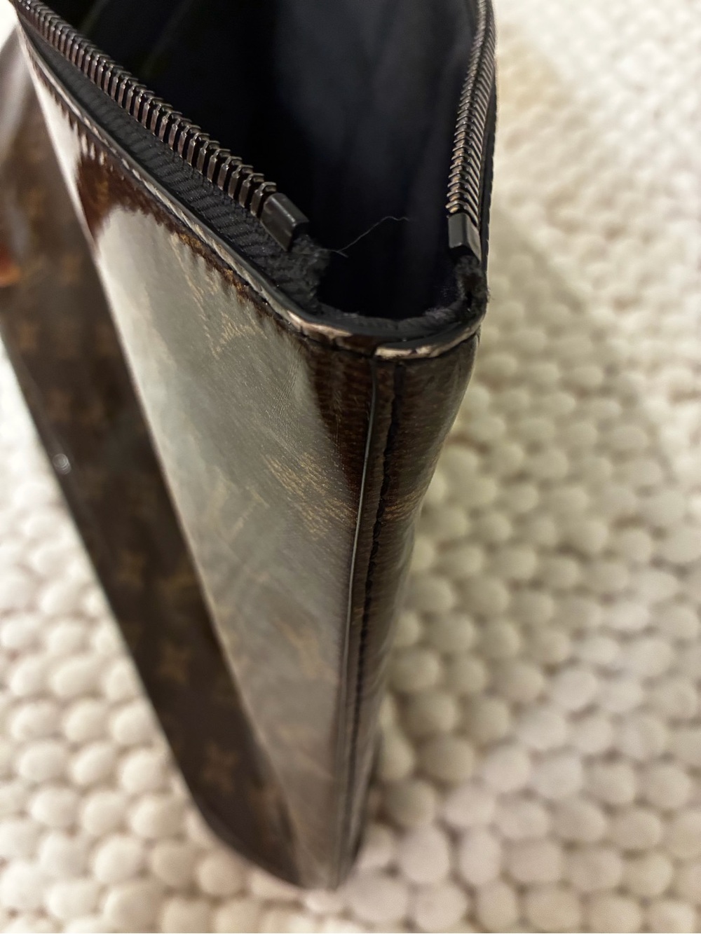LOUIS VUITTON MONOGRAM GLAZE COSMOS POCHETTE - Picture 11 of 12